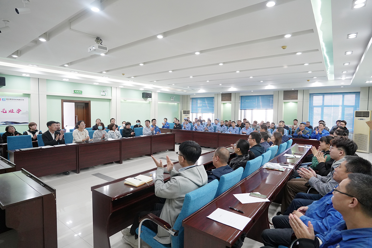 青藍結(jié)對 匠心傳承&mdash;&mdash;中藥公司舉行2023年&ldquo;師帶徒&rdquo;簽約儀式