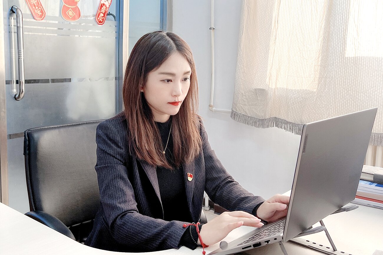 哈藥集團(tuán)國資戰(zhàn)隊(duì)&ldquo;英雄譜&rdquo;事跡專欄&mdash;&mdash;中藥公司醫(yī)學(xué)與市場部醫(yī)學(xué)經(jīng)理王麗宇